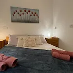 Modern Seaview-2 Min From Beach